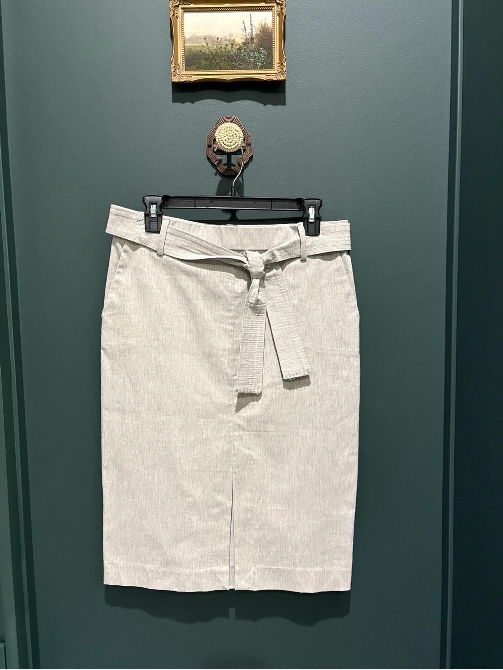 Jules & Leopold Cream Midi Skirt with Belt